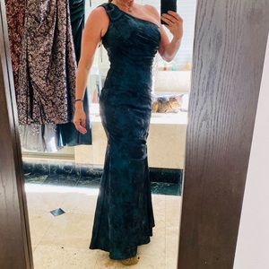 David Meister Off Shoulder Emerald Green Gown  NWT